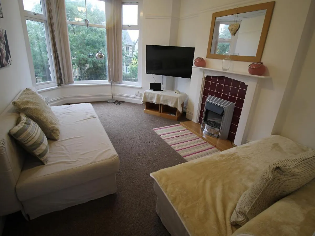 Oakfield Street Apartments Cardiff United Kingdom